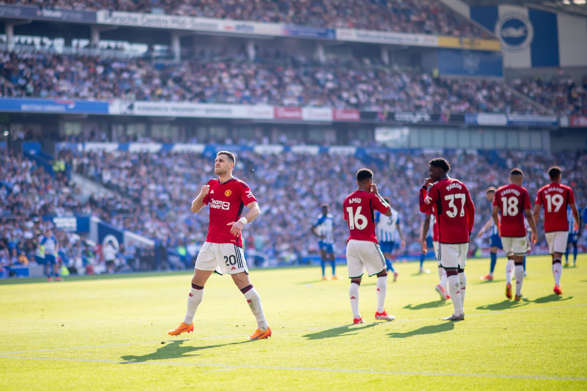 他通过这样 他通过这样